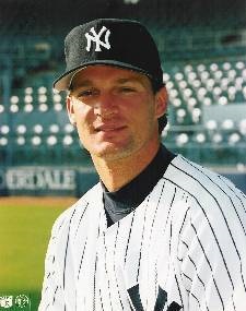 Early days of Pat Kelly. Know about his early life, parents